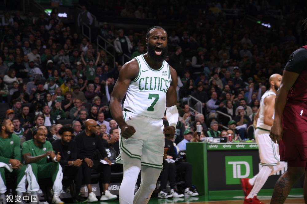 胜任中后卫 胜任中后卫