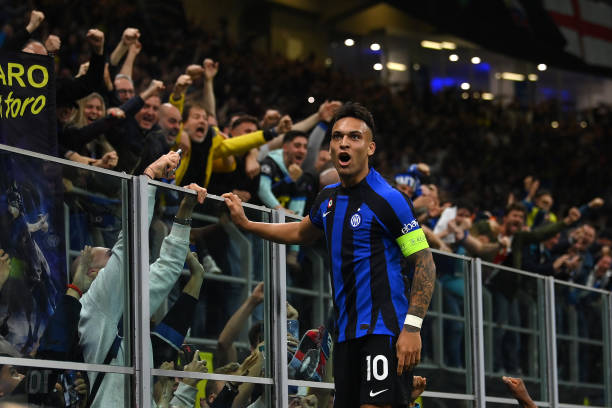 显了他对职 显了他对职