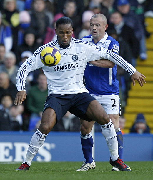 一个巨大的 一个巨大的